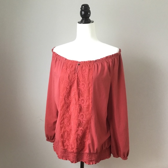 Gorgeous off the shoulder peasant style top